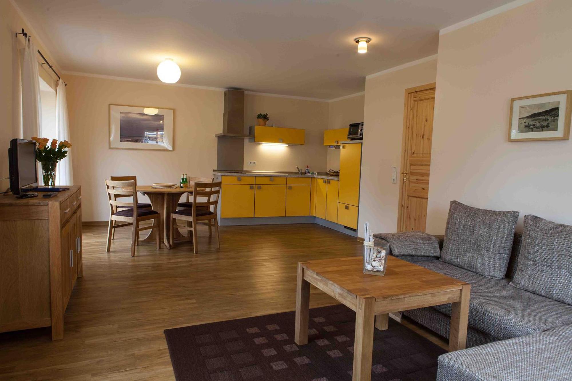 Haus Stoertebeker Appartements - Hotel Garni, Seebad لوبمين المظهر الخارجي الصورة